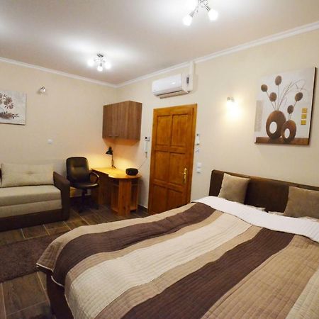 Bathory Apartman Lägenhet Eger Exteriör bild
