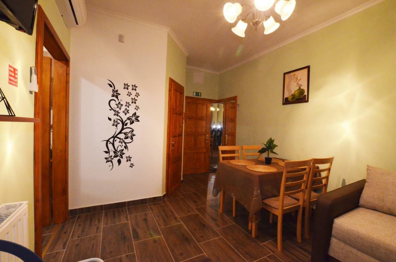 Bathory Apartman Lägenhet Eger Exteriör bild