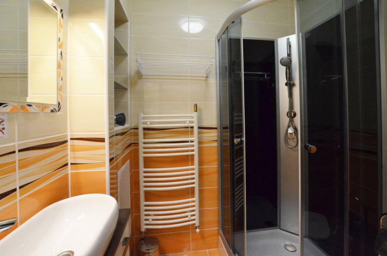 Bathory Apartman Lägenhet Eger Exteriör bild